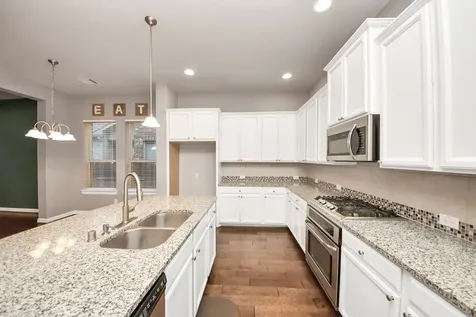 2211 Tonkawa Trail Katy TX 77493