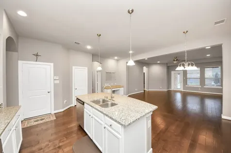 2211 Tonkawa Trail Katy TX 77493