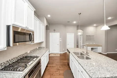 2211 Tonkawa Trail Katy TX 77493
