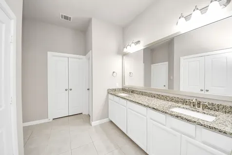 2211 Tonkawa Trail Katy TX 77493