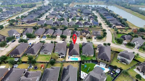 2211 Tonkawa Trail Katy TX 77493