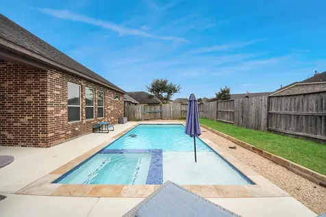 2211 Tonkawa Trail Katy TX 77493