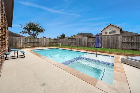 2211 Tonkawa Trail Katy TX 77493
