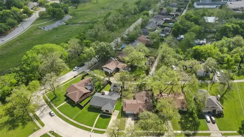4926 Rand Avenue Dallas TX 75216