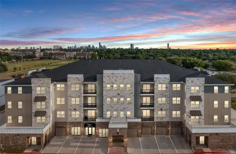 6804 Westview Drive 1407 Houston TX 77055