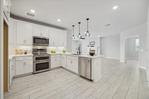 6804 Westview Drive 1407 Houston TX 77055