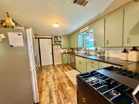 412 Selkirk Street Grapeland TX 75844