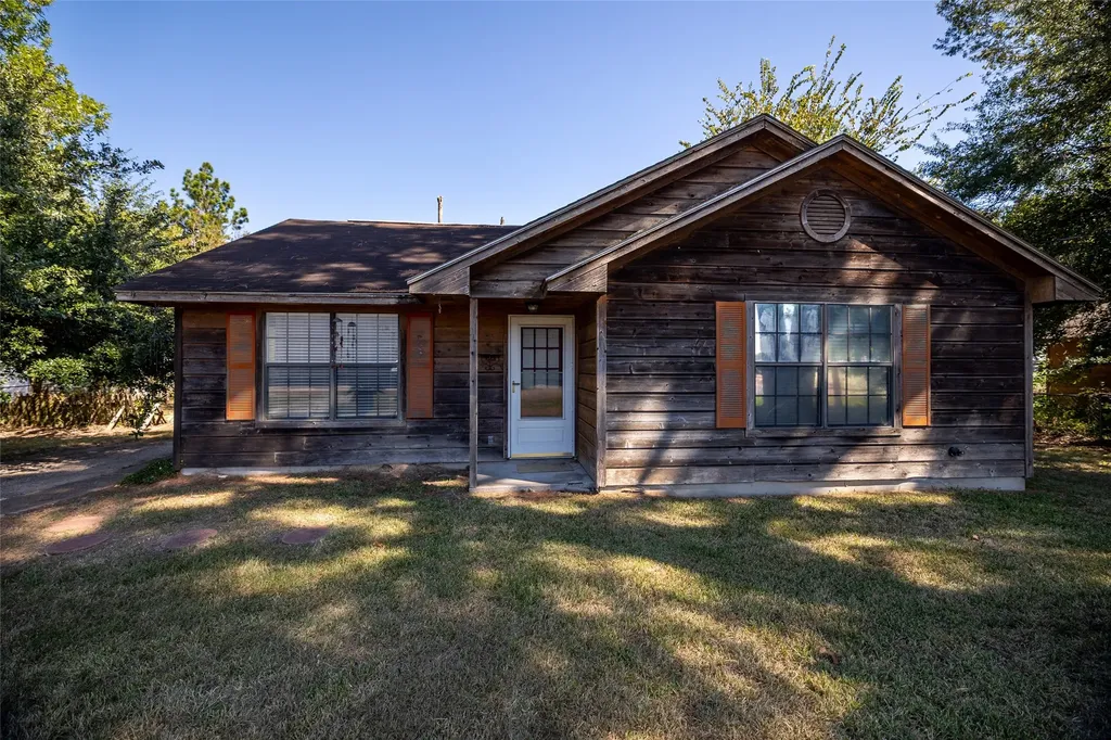 218 N Franklin Avenue Cleveland TX 77327