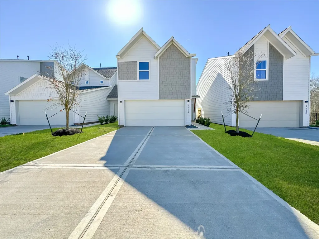 2714 Discovery Trails Court Conroe TX 77301