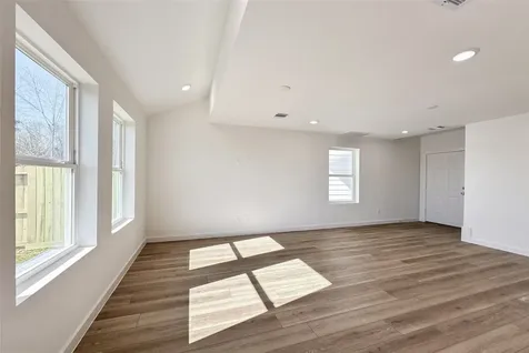 2714 Discovery Trails Court Conroe TX 77301