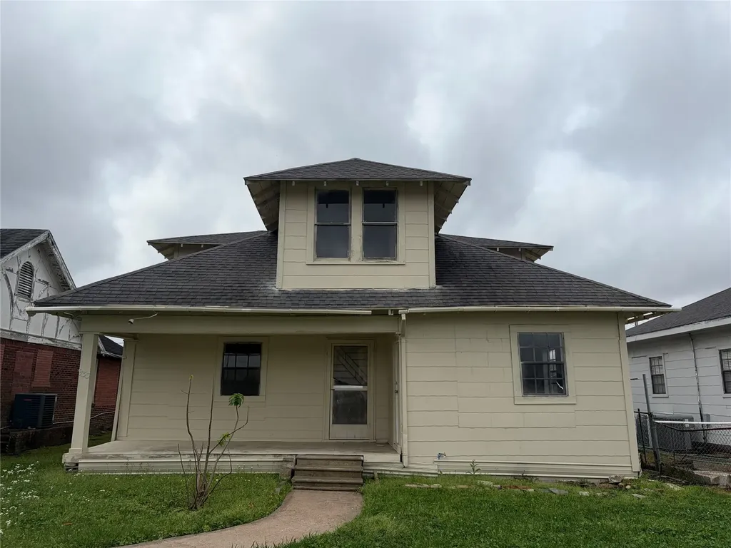 931 9th Avenue 1 Port Arthur TX 77642