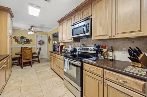 3026 Beluche Drive Drive Galveston TX 77551