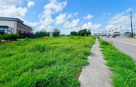 2023 5th Street Stafford TX 77477
