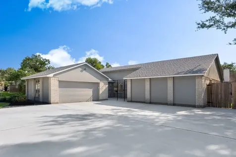 7710 Breda Drive Baytown TX 77521