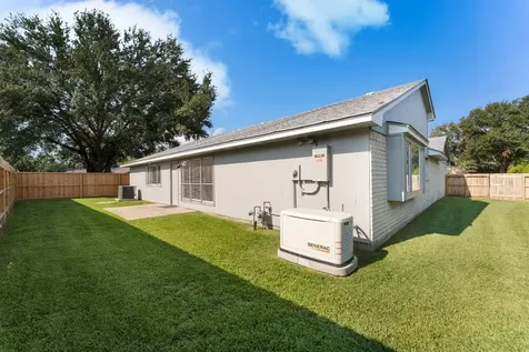 7710 Breda Drive Baytown TX 77521