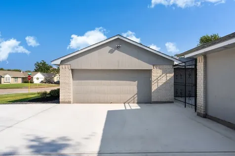 7710 Breda Drive Baytown TX 77521