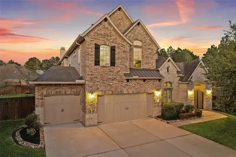 183 Wade Pointe Drive Montgomery TX 77316