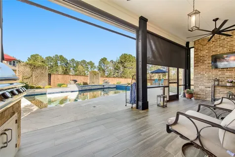 183 Wade Pointe Drive Montgomery TX 77316
