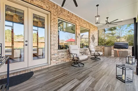 183 Wade Pointe Drive Montgomery TX 77316