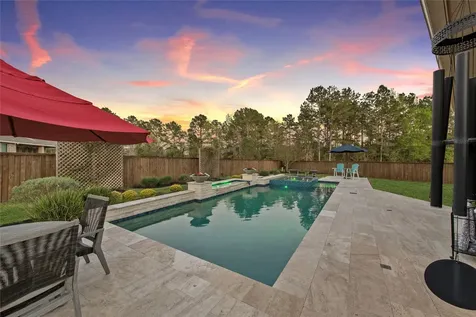 183 Wade Pointe Drive Montgomery TX 77316