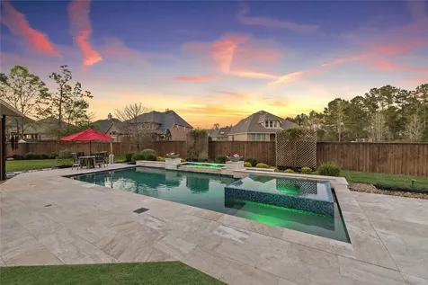 183 Wade Pointe Drive Montgomery TX 77316