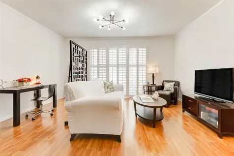 2475 Underwood Street 290 Houston TX 77030