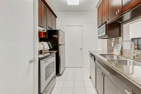 2475 Underwood Street 290 Houston TX 77030