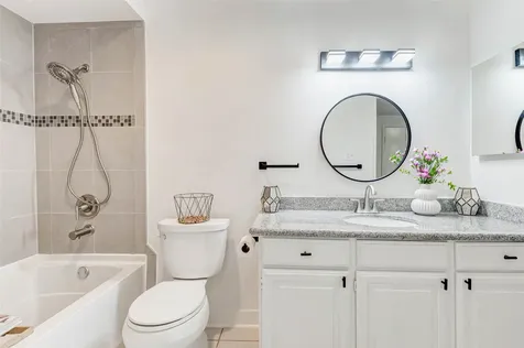 2475 Underwood Street 290 Houston TX 77030