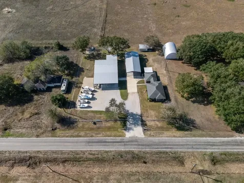1112 S Fm 441 Road Louise TX 77455