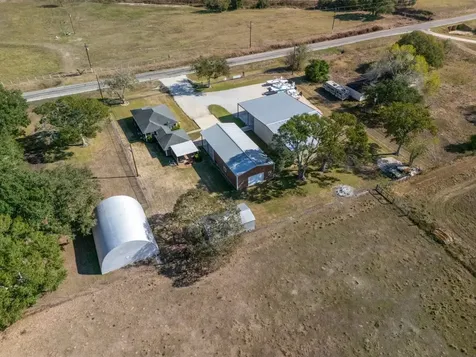 1112 S Fm 441 Road Louise TX 77455