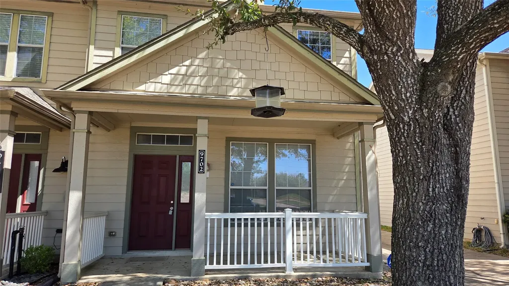 9702 Coyote Creek Drive Houston TX 77095