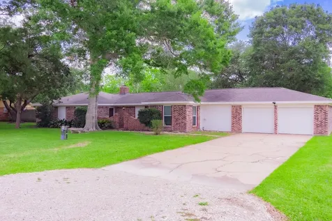 3240 County Road 155 Alvin TX 77511