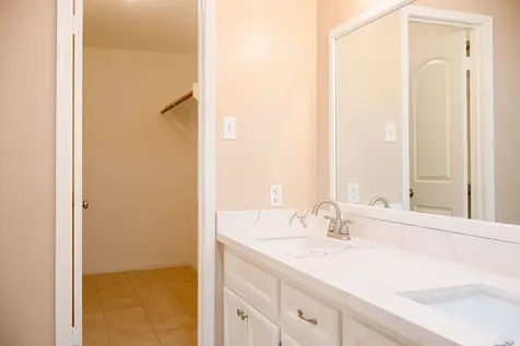 3240 County Road 155 Alvin TX 77511