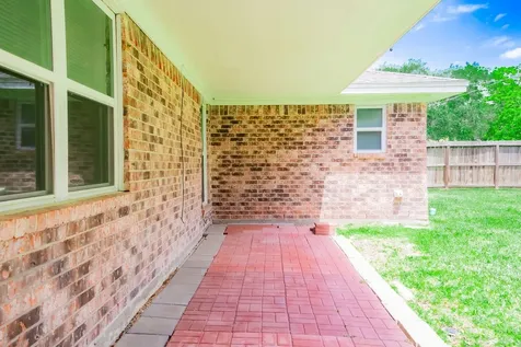 3240 County Road 155 Alvin TX 77511