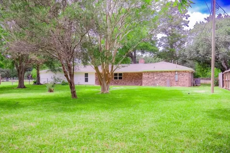 3240 County Road 155 Alvin TX 77511