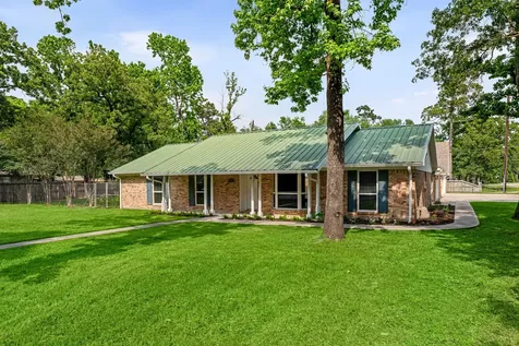25802 Maplewood Drive Spring TX 77386