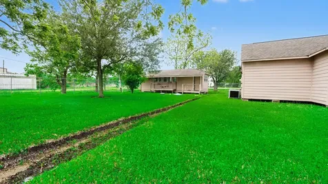 5615 John Martin Road Baytown TX 77521
