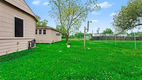 5615 John Martin Road Baytown TX 77521