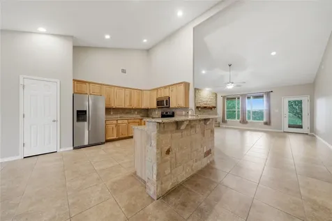 7926 White Oak Road Kerrville TX 78028
