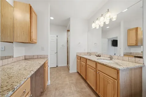 7926 White Oak Road Kerrville TX 78028