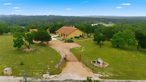 7926 White Oak Road Kerrville TX 78028