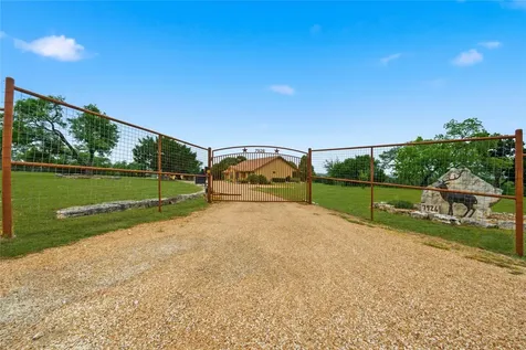 7926 White Oak Road Kerrville TX 78028