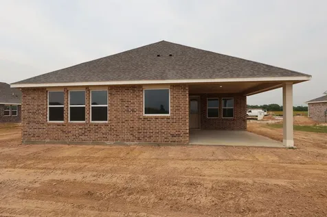 219 Dunovant Drive Sealy TX 77474