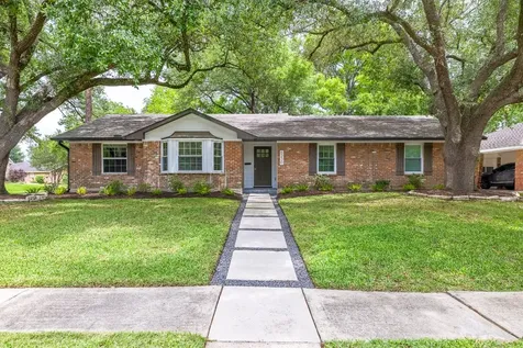 5230 Redstart Street Houston TX 77035