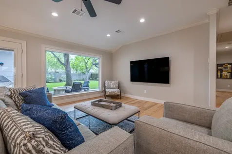 5230 Redstart Street Houston TX 77035
