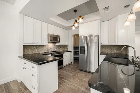 241 Litchfield Lane Houston TX 77024