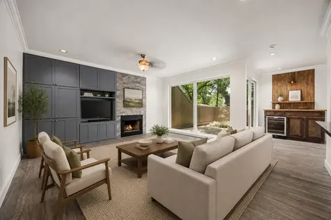 241 Litchfield Lane Houston TX 77024