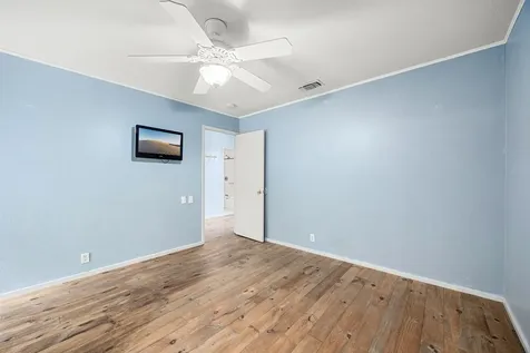 241 Litchfield Lane Houston TX 77024