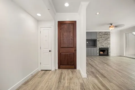 241 Litchfield Lane Houston TX 77024