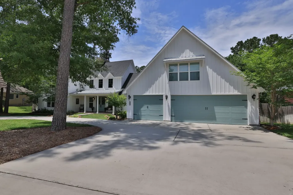 390 Camden Hills W Montgomery TX 77356